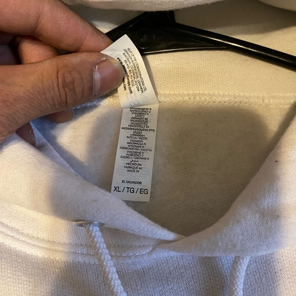 White Wu-Tang Clan Hoodie with embroidered Logo - Picture 3 of 3